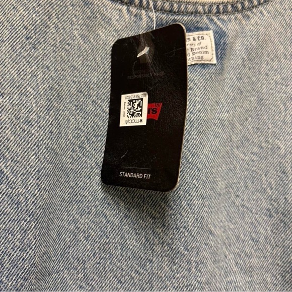 Levi's Light Blue Denim Shirt - Picture 6 of 9